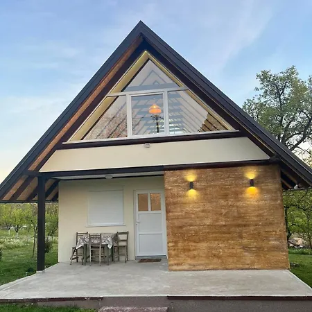 Vikendica Zivkovic * Lazarevac